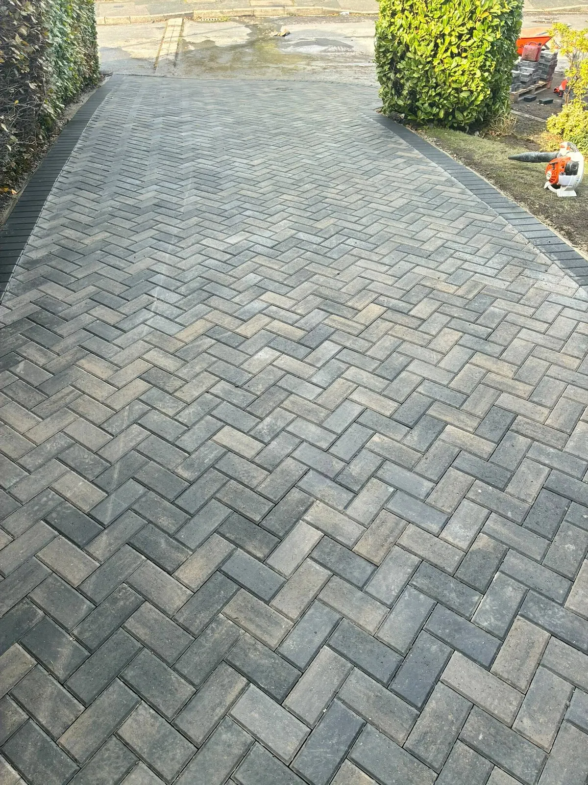 THB Contractors block paved driveways work in the North West
